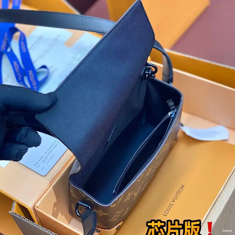 2406YA0182 LV Bags 0722